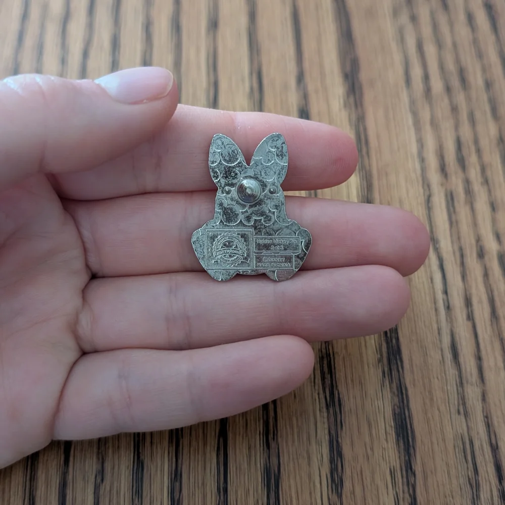 Disney Pin - Picture 2 of 3